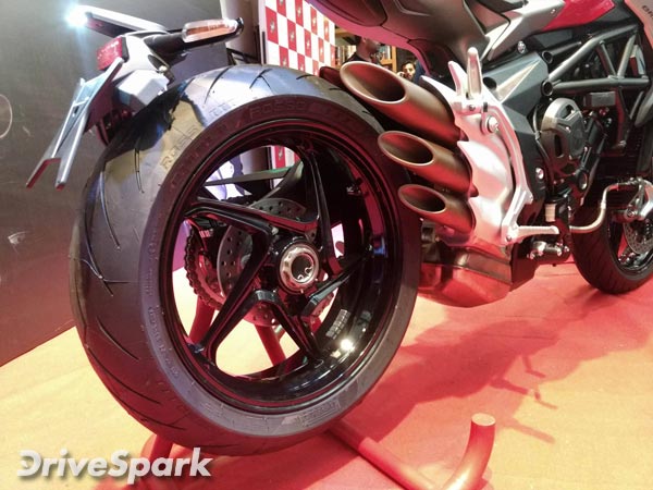 കരുത്ത് തെളിയിക്കാന്‍ എംവി അഗസ്റ്റയും; ബ്രുട്ടാലെ 800 ഇന്ത്യയില്‍ അവതരിച്ചു