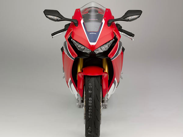 കരുത്ത് കാട്ടാന്‍ ഹോണ്ട; സിബിആര്‍ 1000RR, ഗോള്‍ഡ്‌വിംഗ് മോഡലുകള്‍ അടുത്തവര്‍ഷം ഇന്ത്യയില്‍