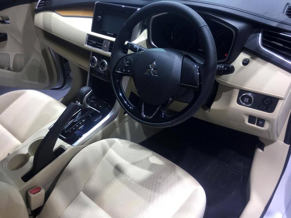 കാത്തിരിപ്പ് അവസാനിച്ചു; മിത്സുബിഷിയുടെ എക്‌സ്പാന്‍ഡര്‍ എംപിവിയില്‍ അതിശയിച്ച് ലോകം