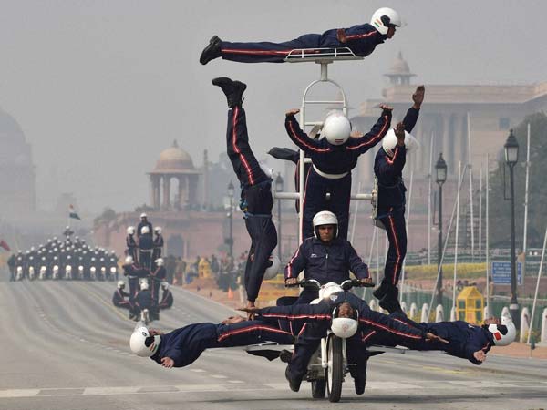 ബുള്ളറ്റ് എന്ന പട്ടാളബൈക്ക്; ഇന്ത്യന്‍ സൈന്യത്തില്‍ നിന്നും ആരംഭിച്ച റോയല്‍ എന്‍ഫീല്‍ഡിന്റെ കഥ