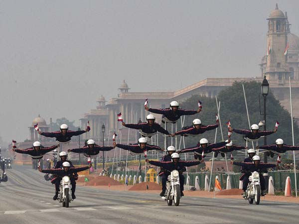 ബുള്ളറ്റ് എന്ന പട്ടാളബൈക്ക്; ഇന്ത്യന്‍ സൈന്യത്തില്‍ നിന്നും ആരംഭിച്ച റോയല്‍ എന്‍ഫീല്‍ഡിന്റെ കഥ