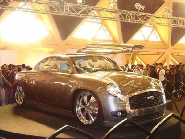 ഇന്ത്യയെ അതിശയിപ്പിച്ച ചില അംബാസഡര്‍ മോഡിഫിക്കേഷനുകള്‍