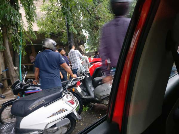 ബംഗളൂരുവില്‍ ജീപ് കോമ്പസ് അപകടം; ഇന്ത്യന്‍ നിര്‍മ്മിത എസ്‌യുവി സുരക്ഷിതമോ?