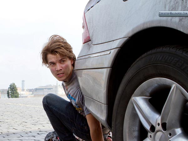 കാറുകളെ കുറിച്ച് ഇന്നും പ്രചാരത്തിലുള്ള ചില തെറ്റിദ്ധാരണകള്‍