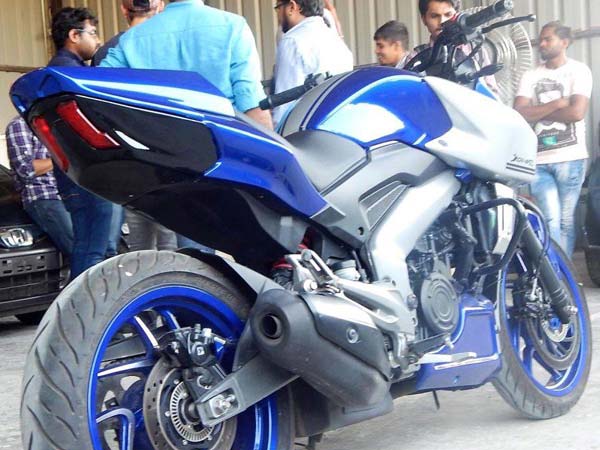 '20000 രൂപയ്ക്ക് ഒരു ഡോമിവേല്‍'; ഇത് ഡ്യുക്കാറ്റി ഡയാവല്‍ പോലൊരു ഡോമിനാര്‍