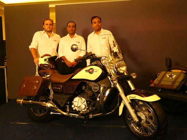 ബജറ്റ് ക്രൂയിസറുകളുമായി യുഎം വീണ്ടും; റെനഗേഡ് കമ്മാന്‍ഡോ ക്ലാസിക്, മൊജാവെ പതിപ്പുകള്‍ എത്തി