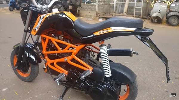 ഇതാണ് 'ബേബി ഡ്യൂക്ക്', സ്‌കൂട്ടി പെപും കെടിഎം ഡ്യൂക്കും ചേര്‍ന്നുണ്ടായ സങ്കരയിനം