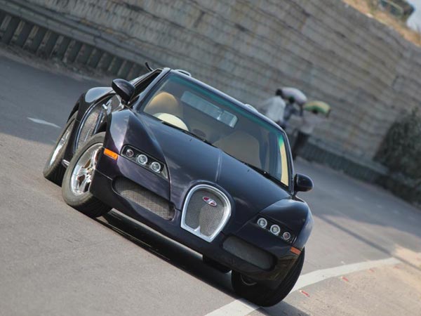 ഇത് അപാര മേക്ക്ഓവര്‍; ബുഗാറ്റി വെയ്‌റോണായി മാറിയ മാരുതി എസ്റ്റീം