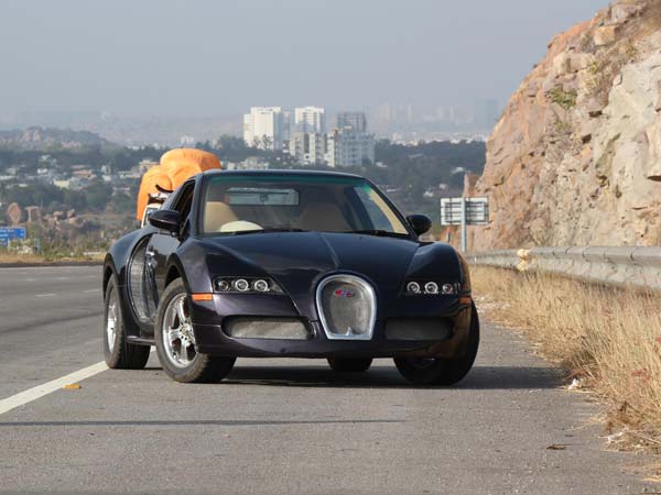 ഇത് അപാര മേക്ക്ഓവര്‍; ബുഗാറ്റി വെയ്‌റോണായി മാറിയ മാരുതി എസ്റ്റീം