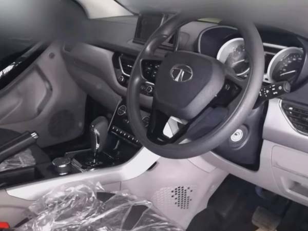 വരവിന് മുമ്പെ ടാറ്റ നെക്‌സോണ്‍ എഎംടി പതിപ്പിന്റെ ചിത്രങ്ങള്‍ പുറത്ത്