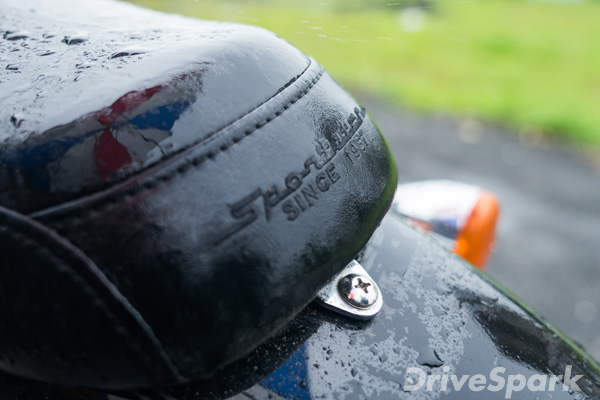 ഹാര്‍ലിയുടെ 1200 കസ്റ്റം പ്രതീക്ഷയ്ക്ക് ഒത്ത് ഉയരുന്നുണ്ടോ? — റിവ്യൂ