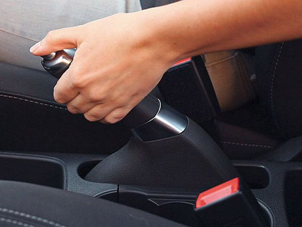 ഡ്രൈവിംഗില്‍ നിങ്ങള്‍ അറിയാതെ ചെയ്യുന്ന ചില 'വലിയ' അബദ്ധങ്ങള്‍