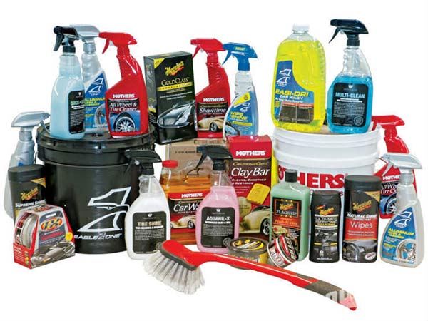 കാറിന്റെ പുതുമയും തിളക്കവും നിലനിര്‍ത്താനുള്ള ചില പൊടിക്കൈകൾ