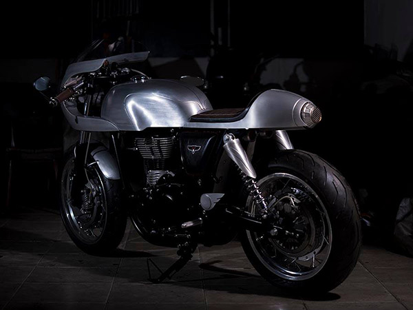 ഈ 'സില്‍വര്‍ ബുള്ളറ്റി'നോട് പ്രേമം തോന്നിയില്ലെങ്കിലേ അത്ഭുതമുള്ളൂ!