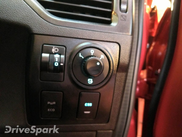 മഹീന്ദ്ര KUV100 NXT വിപണിയില്‍ എത്തി; വില 4.39 ലക്ഷം രൂപ