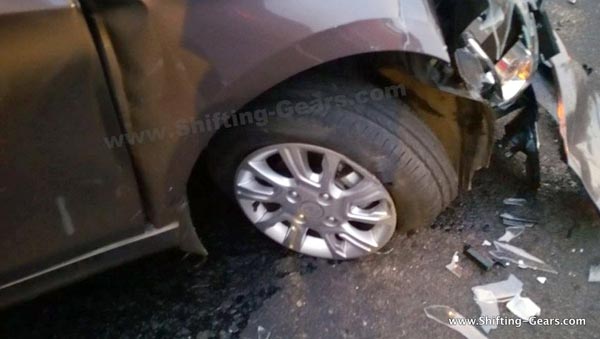 സുരക്ഷ പാഴ്‌വാക്കല്ലെന്ന് വീണ്ടും ടാറ്റ; ഇടിയിലും അടിപതറാതെ ടിയാഗൊ