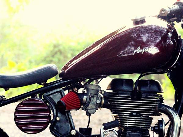 മെലിഞ്ഞ റോയല്‍ എന്‍ഫീല്‍ഡിനെ കണ്ടിട്ടുണ്ടോ?; ഇത് ജെഡായി കസ്റ്റംസിന്റെ അര്‍ജുന