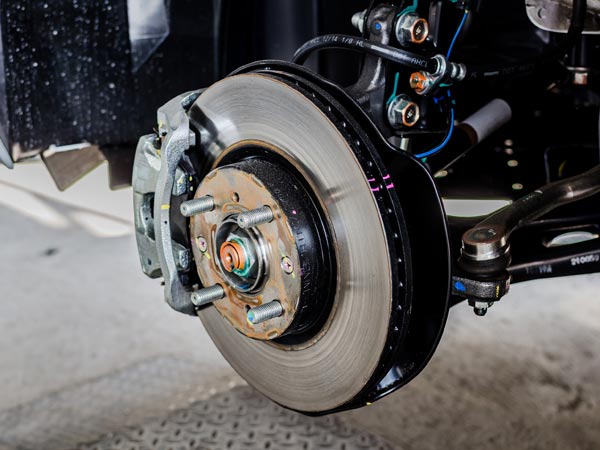 ബ്രേക്ക് പാഡുകള്‍ ഫലപ്രദമായി മാറ്റേണ്ടത് എപ്പോള്‍?