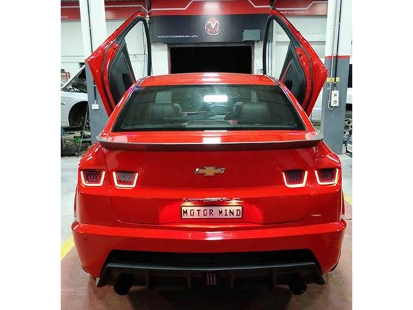 കമാരോയുടെ മുഖവുമായി ഒരു ഷെവര്‍ലെ ക്രൂസ്; ഗംഭീരമെന്ന് കാര്‍പ്രേമികള്‍