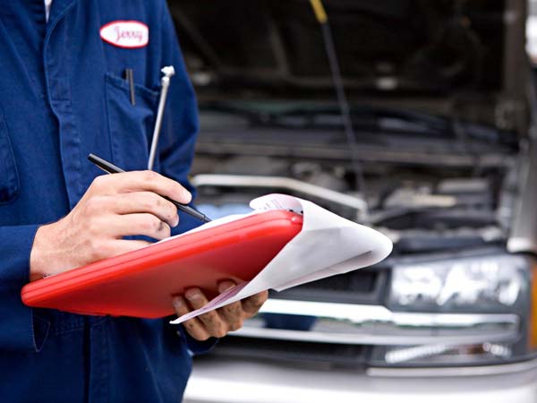 കാറിന്റെ റീസെയില്‍ മൂല്യം തകര്‍ക്കുന്ന പത്ത് കാരണങ്ങള്‍