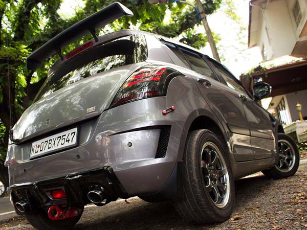 പല കസ്റ്റം സ്വിഫ്റ്റുകളെ കണ്ടിട്ടുണ്ടെങ്കിലും കൊച്ചിയില്‍ നിന്നുള്ള ഈ 'പനിഷര്‍' ഒന്ന് വേറെ തന്നെയാണ്