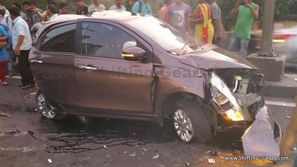 വാക്ക് പാലിച്ച് ടാറ്റ; ഇടിയിലും കരുത്ത് കാട്ടി ടിയാഗൊ ഹാച്ച്ബാക്ക്