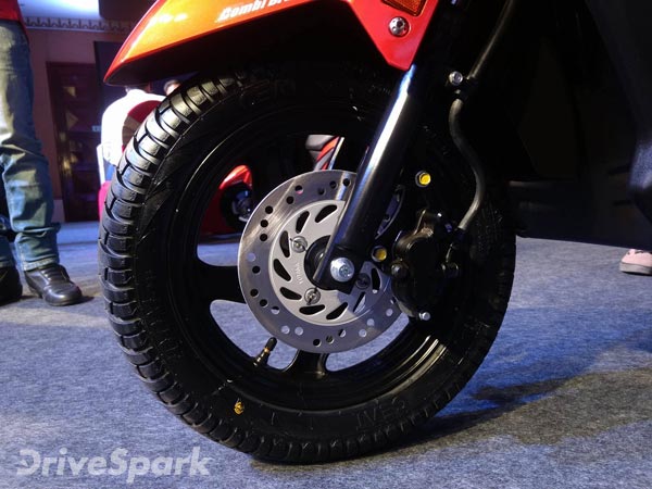 സ്‌കൂട്ടര്‍ പോര് മുറുകുന്നു; ഹോണ്ട ഗ്രാസിയ വിപണിയില്‍, വില 57,827 രൂപ