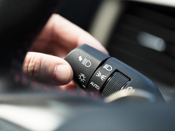 ഇന്‍ഡിക്കേറ്റര്‍ ഇടുമ്പോൾ കേൾക്കുന്ന 'ക്ലിക്ക്-ക്ലിക്ക്' ശബ്ദത്തിന് പിന്നിലെ കാരണം