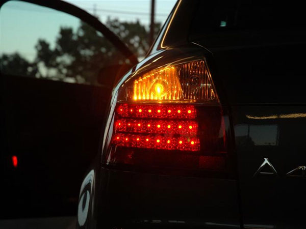 ഇന്‍ഡിക്കേറ്റര്‍ ഇടുമ്പോൾ കേൾക്കുന്ന 'ക്ലിക്ക്-ക്ലിക്ക്' ശബ്ദത്തിന് പിന്നിലെ കാരണം