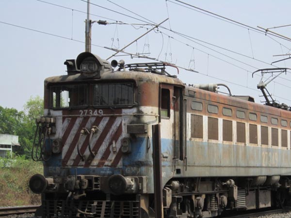 ലോക്കോ പൈലറ്റില്ലാതെ ട്രെയിൻ എഞ്ചിന്‍ സഞ്ചരിച്ചത് 13 കിലോമീറ്റര്‍; ഒപ്പം സിനിമാ സ്റ്റൈല്‍ ചേസിങ്ങും!