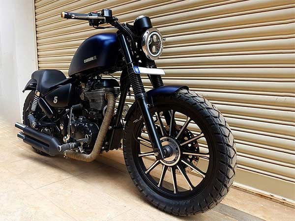 തണ്ടര്‍ബേര്‍ഡില്‍ ബുള്ളറ്റീര്‍ കസ്റ്റംസിന്റെ പുതിയ കരവിരുത്