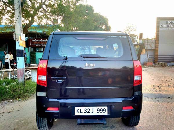 1.5 ലക്ഷം രൂപയ്ക്ക് ജീപ് ഗ്രാന്‍ഡ് ചെറോക്കിയായി മാറിയ മഹീന്ദ്ര TUV300