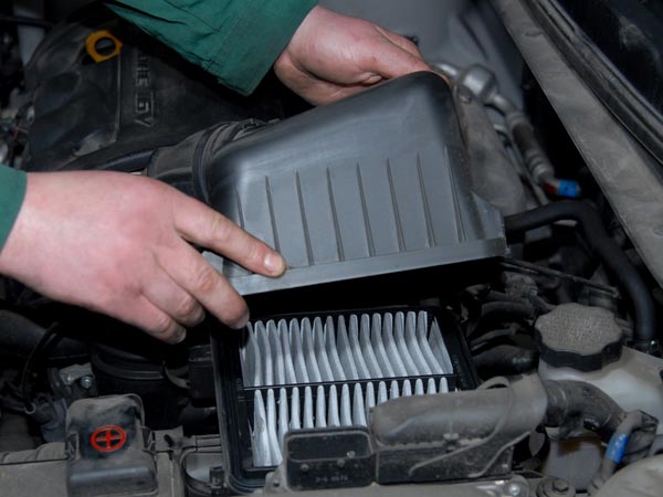 കാര്‍ എഞ്ചിന്‍ സുഗമമായി പ്രവര്‍ത്തിക്കാന്‍ ശ്രദ്ധിക്കേണ്ട ചില കാര്യങ്ങള്‍