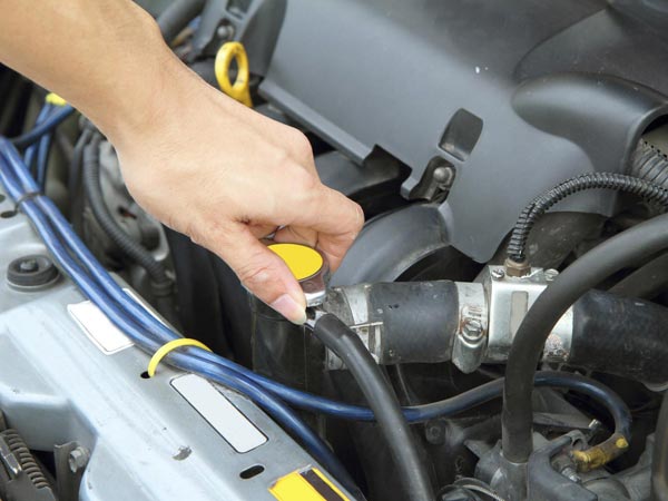 കാര്‍ എഞ്ചിന്‍ സുഗമമായി പ്രവര്‍ത്തിക്കാന്‍ ശ്രദ്ധിക്കേണ്ട ചില കാര്യങ്ങള്‍