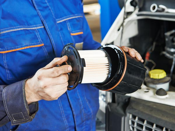 കാര്‍ എഞ്ചിന്‍ സുഗമമായി പ്രവര്‍ത്തിക്കാന്‍ ശ്രദ്ധിക്കേണ്ട ചില കാര്യങ്ങള്‍