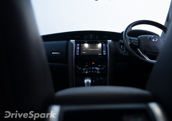 ടൊയോട്ടയുടെ പ്രതീക്ഷയ്ക്ക് ഒത്ത് ഫോര്‍ച്യൂണര്‍ ഉയരുന്നുണ്ടോ — റിവ്യൂ