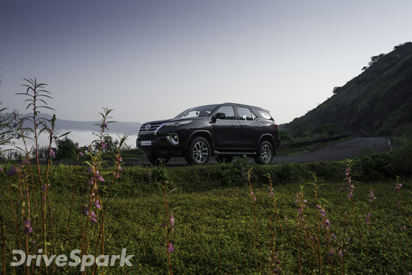 ടൊയോട്ടയുടെ പ്രതീക്ഷയ്ക്ക് ഒത്ത് ഫോര്‍ച്യൂണര്‍ ഉയരുന്നുണ്ടോ — റിവ്യൂ