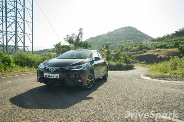 ഒക്ടാവിയയോട് ഏറ്റുമുട്ടാന്‍ പുതിയ ടൊയോട്ട കൊറോള ആള്‍ട്ടിസിന് സാധിക്കുന്നുണ്ടോ? — റിവ്യൂ