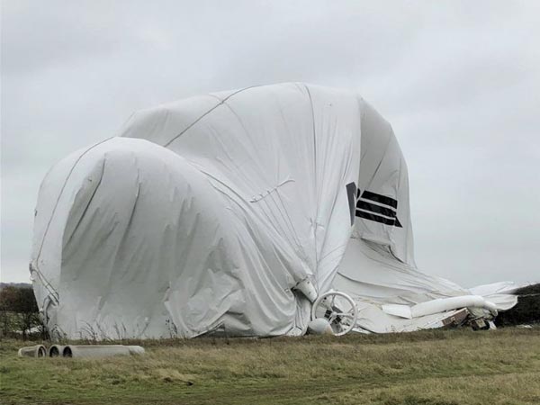 ലോകത്തിലെ ഏറ്റവും വലിയ ആകാശക്കപ്പല്‍ തകര്‍ന്ന് വീണു!