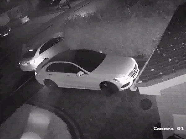 മെര്‍സിഡീസ് കാര്‍ മോഷ്ടിക്കപ്പെട്ടത് 50 സെക്കന്‍ഡ് കൊണ്ട്; ഇപ്പോള്‍ മോഷണവും 'സ്മാര്‍ട്ടായി'