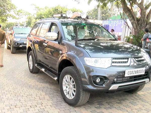 ഛത്തീസ്ഗഢ് മുഖ്യമന്ത്രി വാങ്ങിക്കൂട്ടിയത് 19 പജേറോ എസ്‌യുവികളെ, എല്ലാത്തിനും നമ്പര്‍ '004'