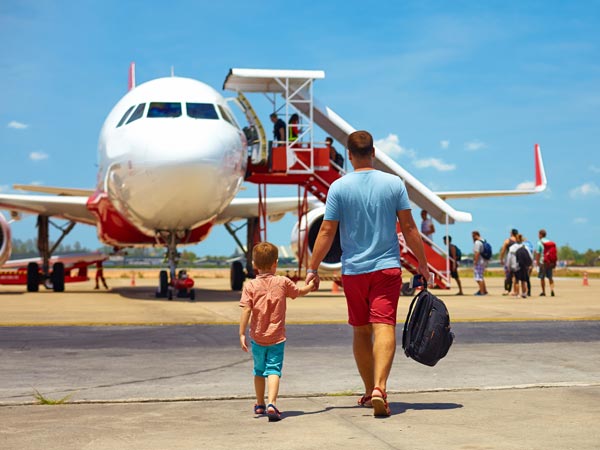 വിമാനങ്ങള്‍ ഇടത് വശത്ത് കൂടി മാത്രം യാത്രക്കാരെ കയറ്റാന്‍ കാരണം