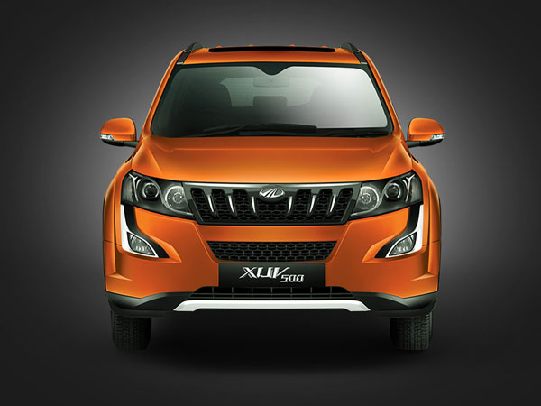 XUV500 ന്റെ പെട്രോള്‍ പതിപ്പുമായി മഹീന്ദ്ര; വില 15.49 ലക്ഷം രൂപ