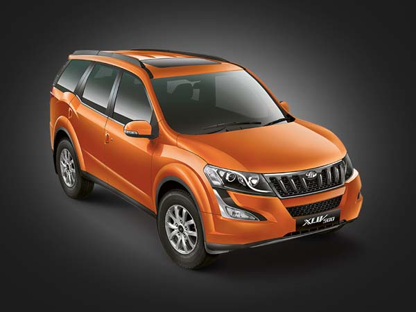 XUV500 ന്റെ പെട്രോള്‍ പതിപ്പുമായി മഹീന്ദ്ര; വില 15.49 ലക്ഷം രൂപ