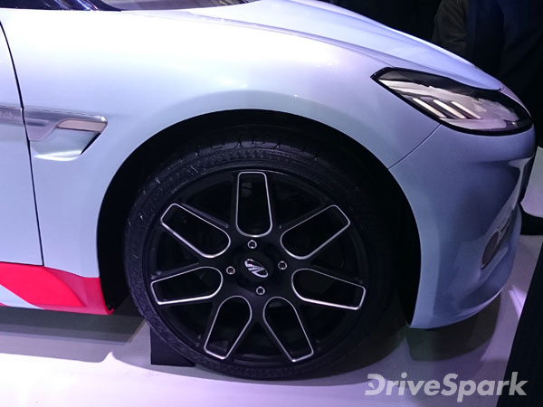 എട്ട് സെക്കന്‍ഡില്‍ 100 കിലോമീറ്റര്‍ വേഗത; പെര്‍ഫോര്‍മന്‍സ് ഇലക്ട്രിക് കാറുകളുമായി മഹീന്ദ്ര വരുന്നു