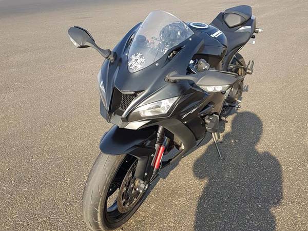 അപകടത്തിൽ ഹെല്‍മറ്റ് അഴിക്കാന്‍ സാധിച്ചില്ല; തലച്ചോറില്‍ രക്തസ്രാവമുണ്ടായി നിഞ്ച റൈഡര്‍ മരിച്ചു