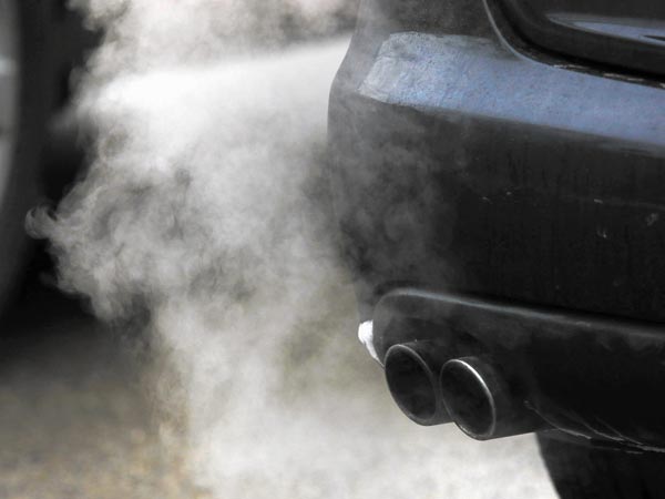 കാര്‍ എഞ്ചിന്‍ തകരാറിലാക്കുന്ന നാല് ഡ്രൈവിംഗ് ശീലങ്ങള്‍