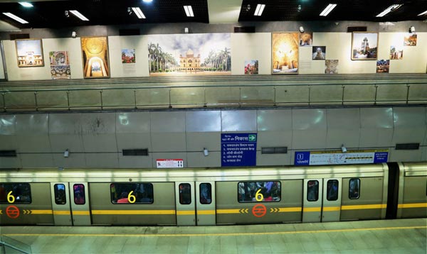 പ്രധാനമന്ത്രി ഉദ്ഘാടനം ചെയ്യാനിരിക്കെ പരീക്ഷണ ഓട്ടത്തില്‍ ദില്ലി മെട്രോ പാളം തെറ്റി