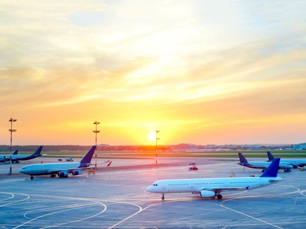 ശരിക്കും വിമാനത്തിന് റിവേഴ്‌സ് ഗിയര്‍ ഉണ്ടോ?