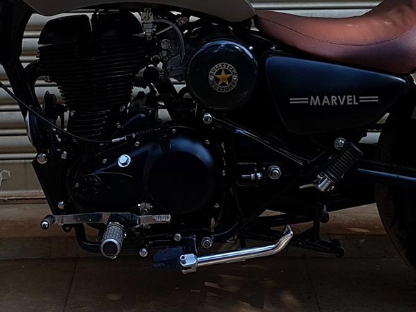 റോയല്‍ എന്‍ഫീല്‍ഡ് കൊണ്ടൊരു ഇന്ത്യന്‍ സ്‌കൗട്ട്; ഇത് വേറിട്ടൊരു ബുള്ളറ്റ് കരവിരുത്